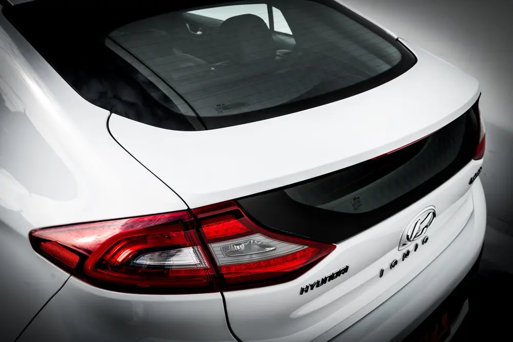 Hyundai IONIQ 1.6 GDi Blue Drive Premium uit 2019, foto 11