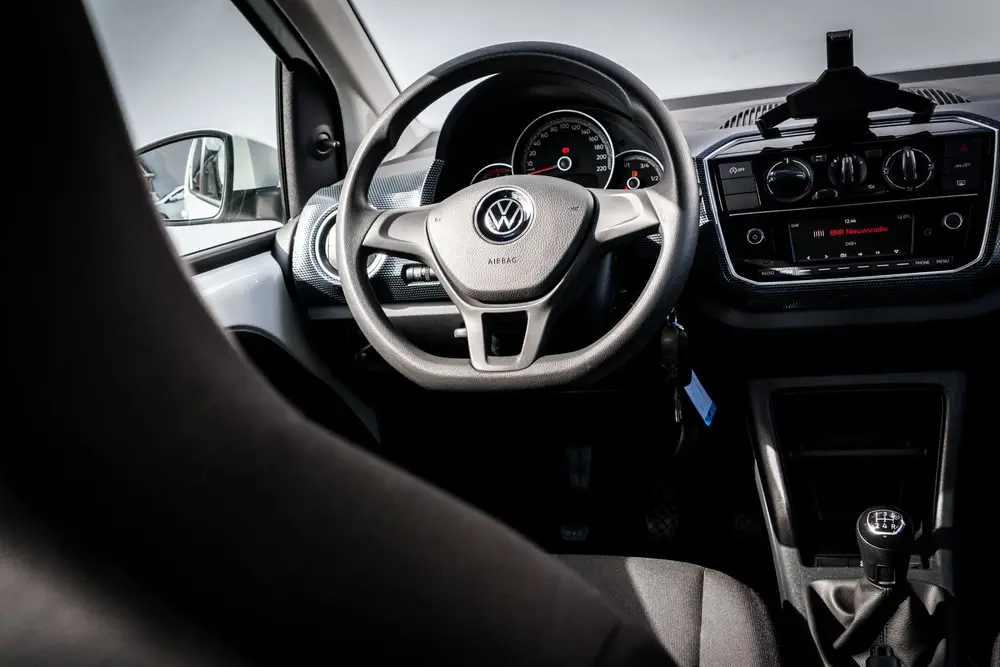Volkswagen Up! 1.0 5 Drs. | 24.625 Km | Org NL | Lane Assist uit 2023, foto 5