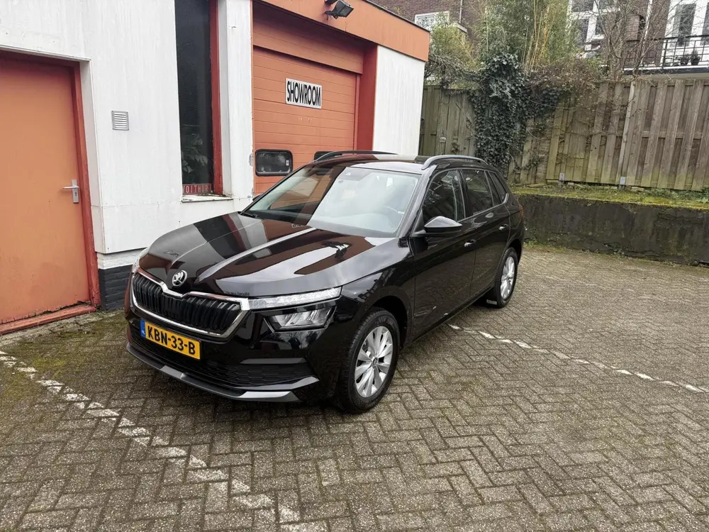 Skoda Kamiq 1.0 TSI Active stoelverwarming winterwiele uit 2021