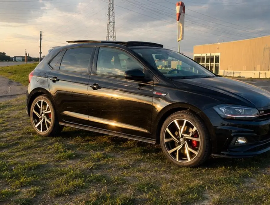 Volkswagen Polo 2.0 TSI 200pk 6-DSG 2019 Zwart uit 2019, foto 2