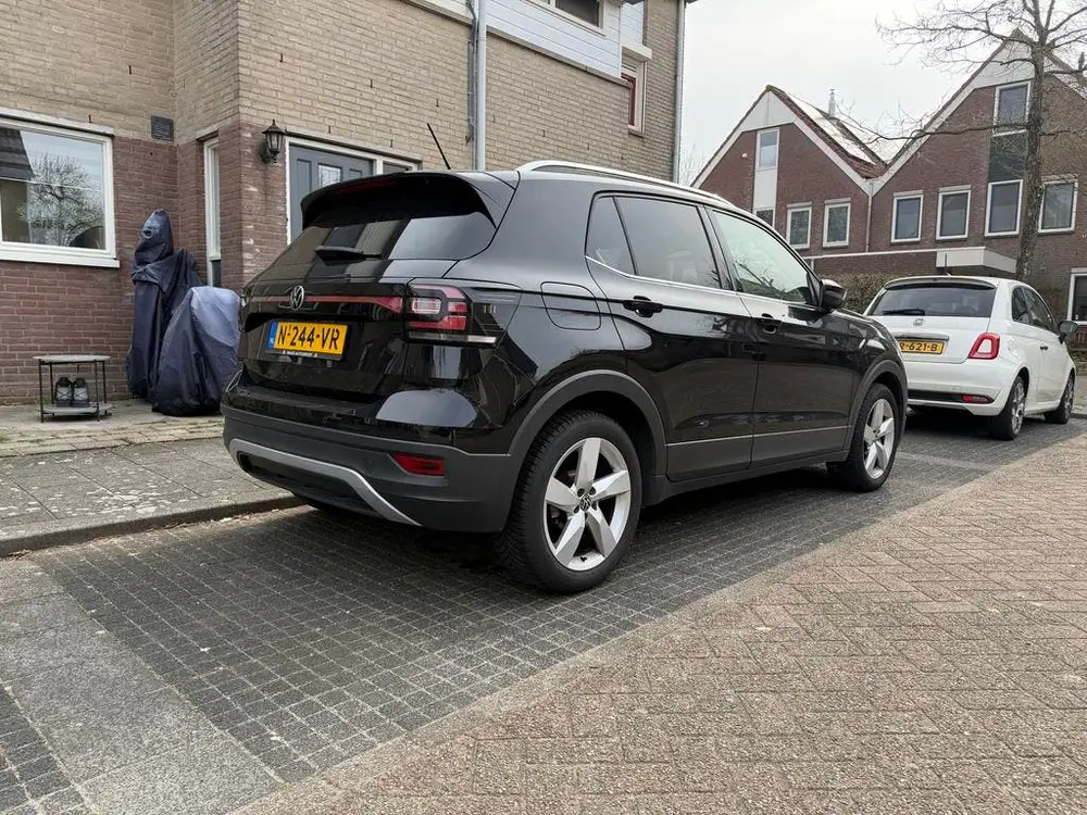 Volkswagen T-Cross 1.0 TSI 110pk 2022 Zwart uit 2022, foto 3