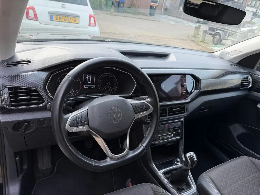 Volkswagen T-Cross 1.0 TSI 110pk 2022 Zwart uit 2022, foto 7