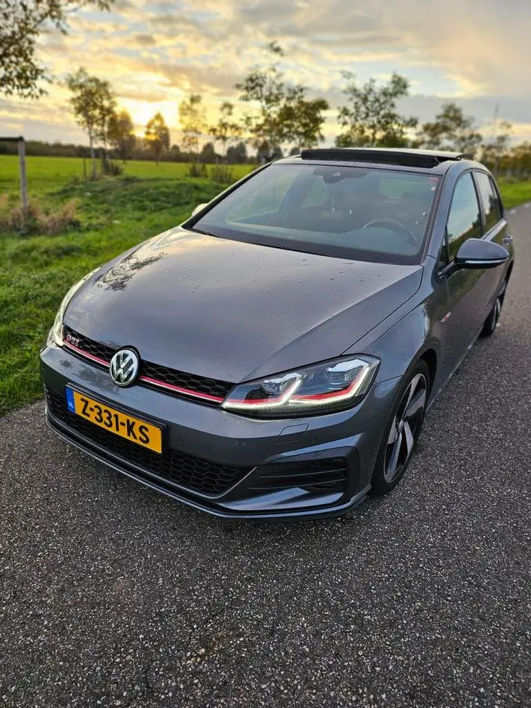 Volkswagen Golf 2.0 TSI 245pk 7-DSG 2019 Grijs uit 2019, foto 6