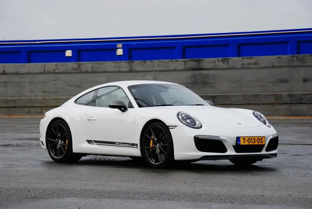 Porsche 911 991.2 Carrera T - Manueel - PCCB - PDLS+ uit 2019