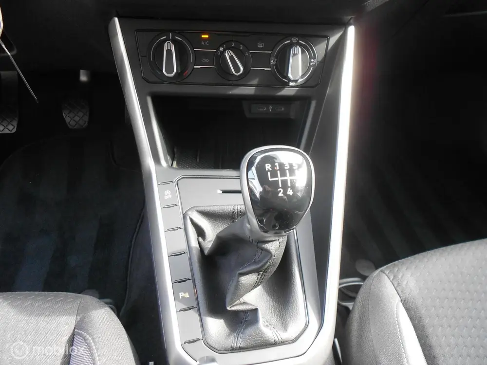 Volkswagen Polo 1.0 TSI Life Edition Camera Apple Car Play uit 2025, foto 14