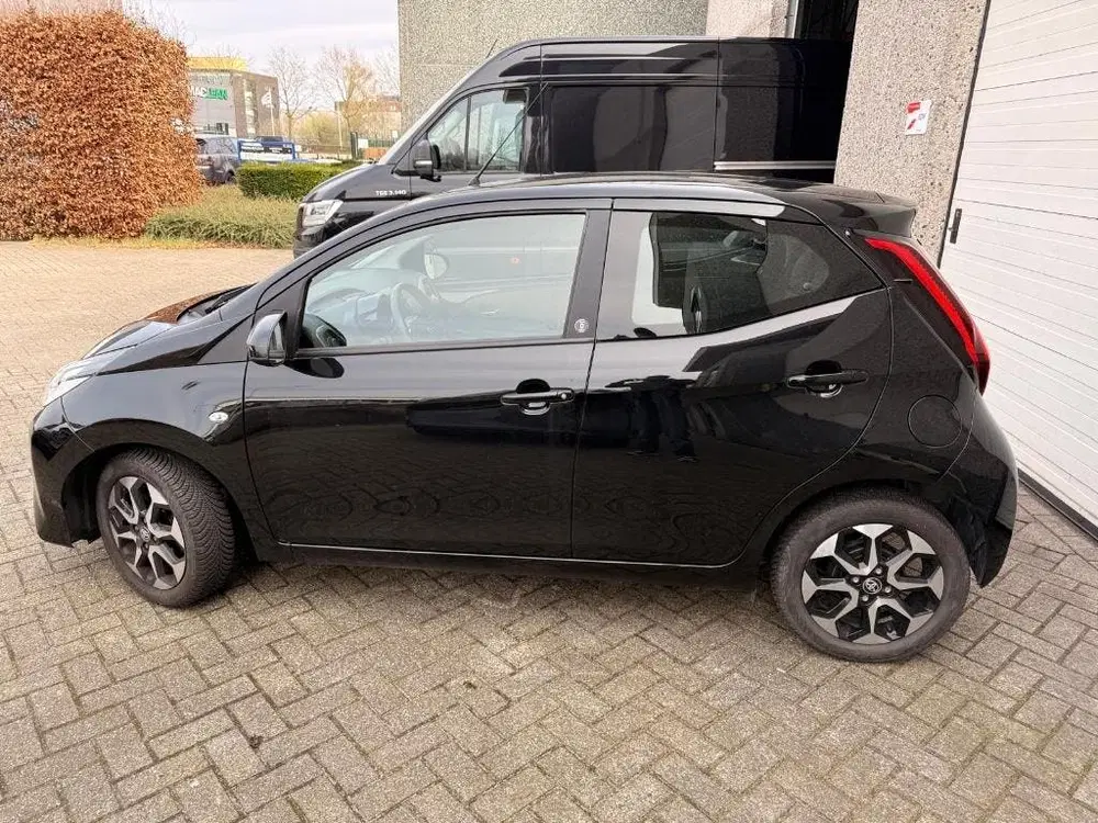 Toyota Aygo X-play Team D bj 2020 27.000km Camera Navi uit 2020, foto 5