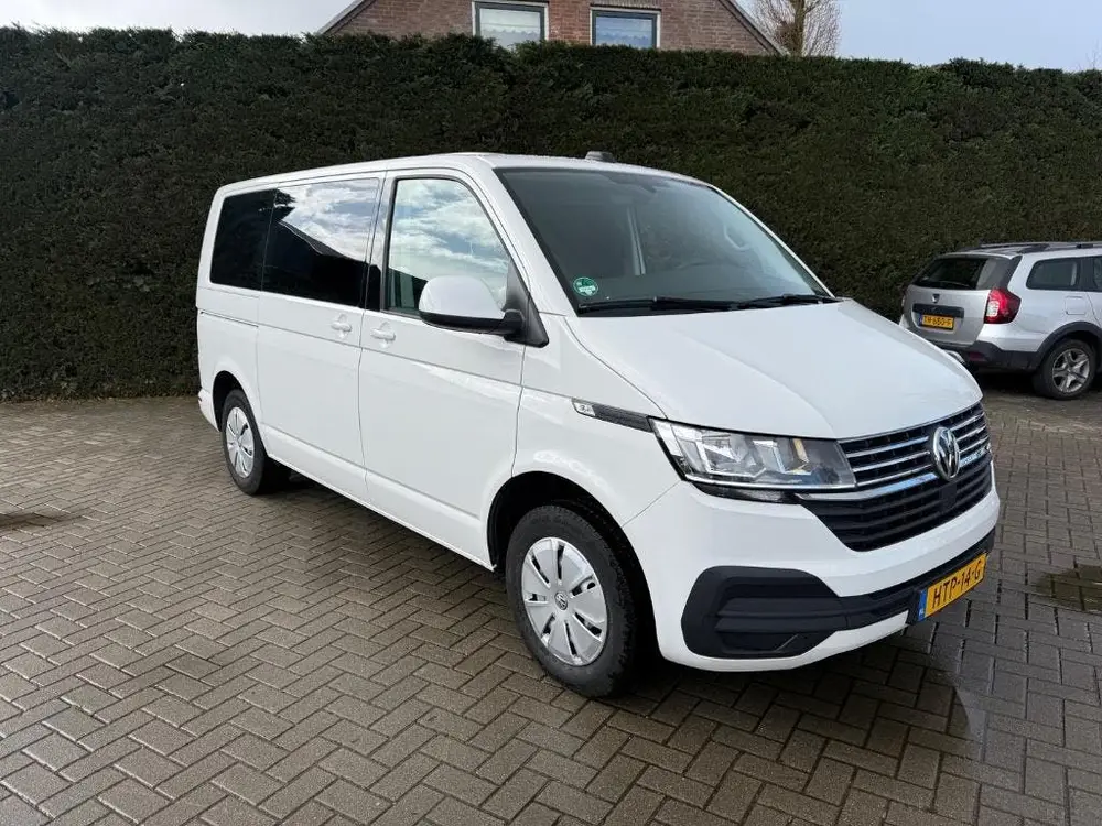 Volkswagen Transporter Kombi 2.0 TDI 110pk L1h1 9-persoons uit 2022