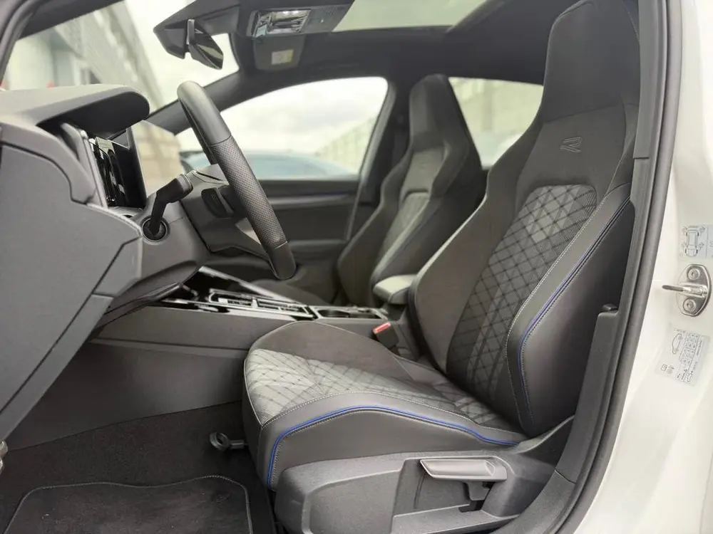 Volkswagen Golf 8.5 1.5 eTSI R-Line 150PK | Pano | 360 | H&K uit 2025, foto 13