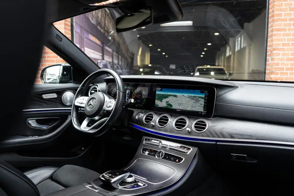 Mercedes-Benz E-Klasse Mercedes E-klasse 300 e AMG Pano uit 2020, foto 14