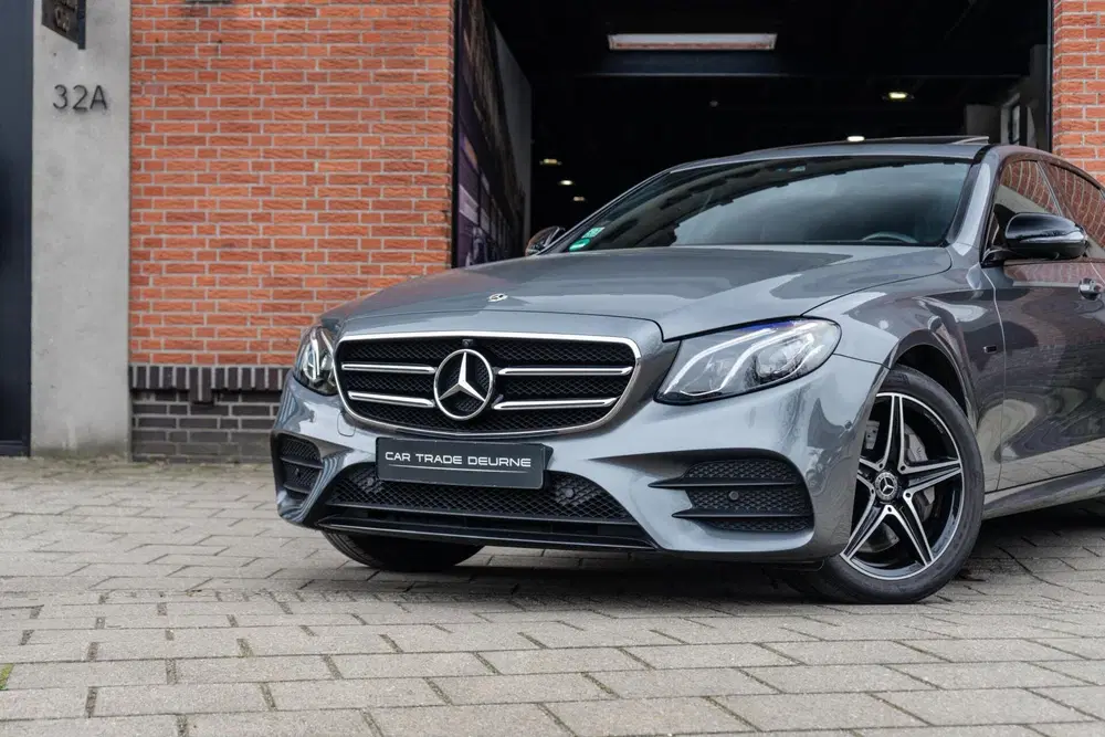 Mercedes-Benz E-Klasse Mercedes E-klasse 300 e AMG Pano uit 2020, foto 5