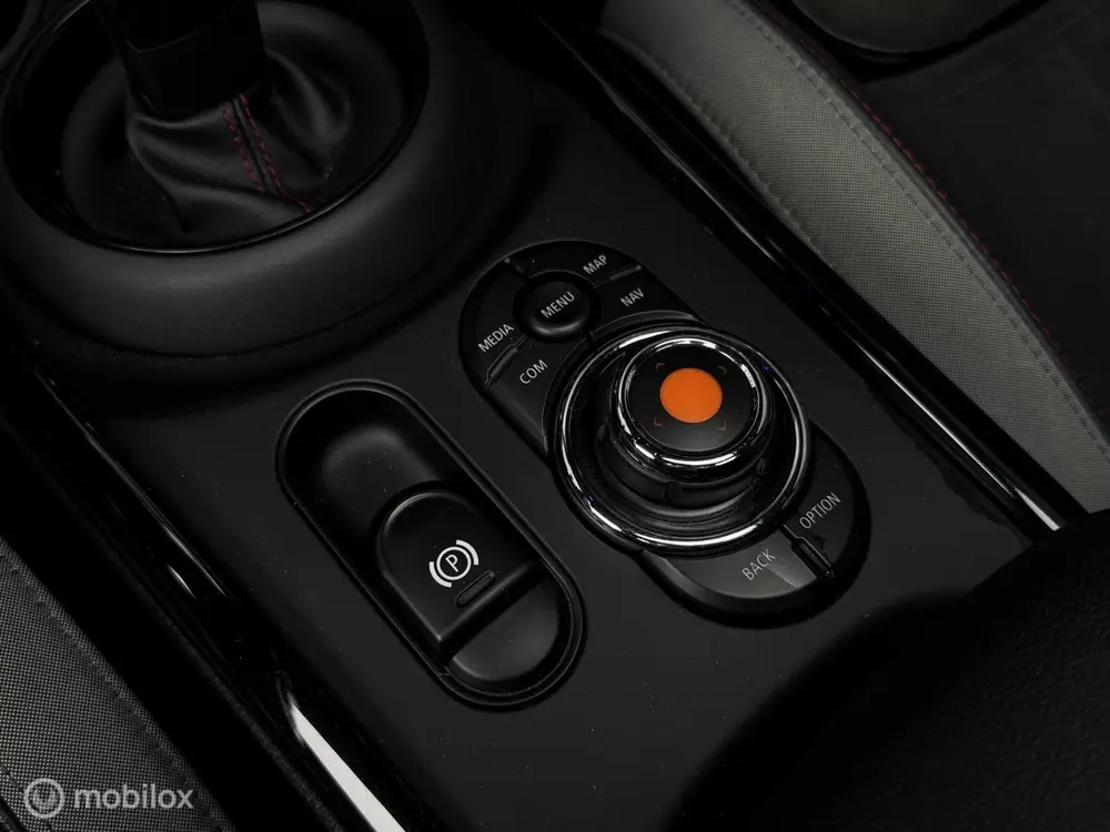 Mini Clubman 2.0 JCW ALL4 Chili uit 2019, foto 15
