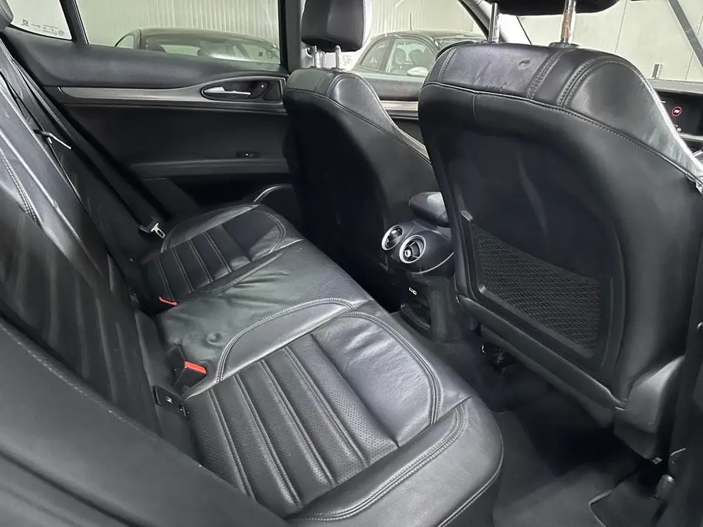 Alfa Romeo Stelvio Stelvio 2.0 T 206KW 280 PK 2021 Q4 Groen Veloce Stoelen uit 2021, foto 16