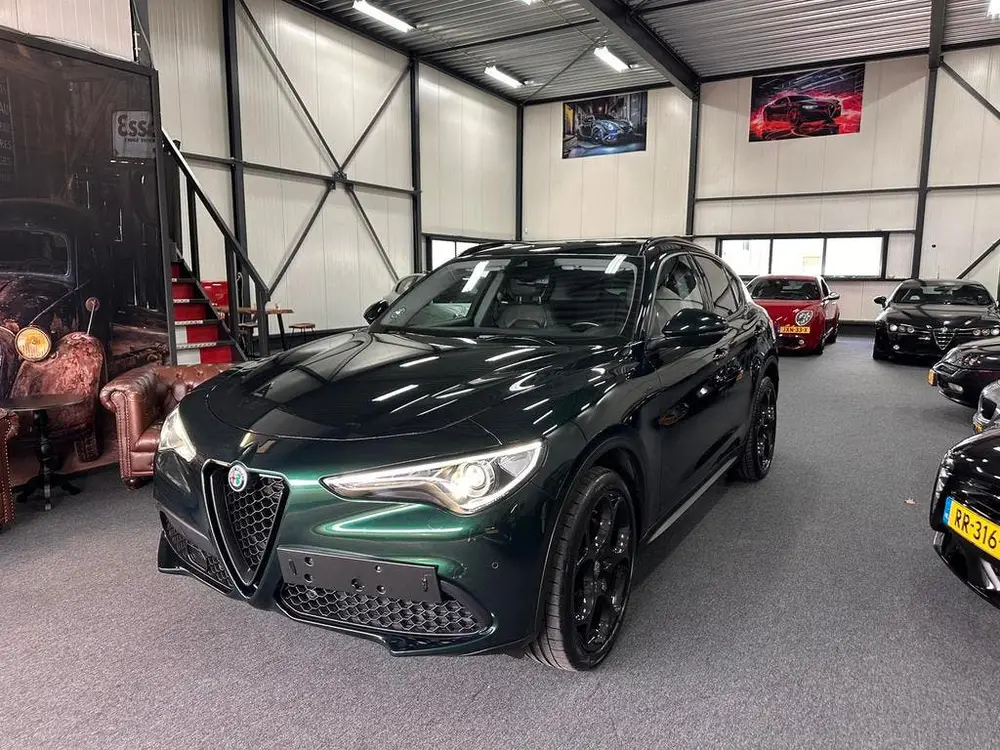 Alfa Romeo Stelvio Stelvio 2.0 T 206KW 280 PK 2021 Q4 Groen Veloce Stoelen uit 2021, foto 3
