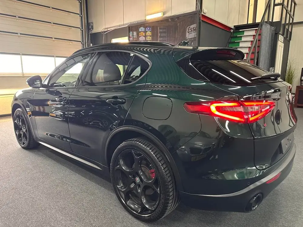 Alfa Romeo Stelvio Stelvio 2.0 T 206KW 280 PK 2021 Q4 Groen Veloce Stoelen uit 2021, foto 5