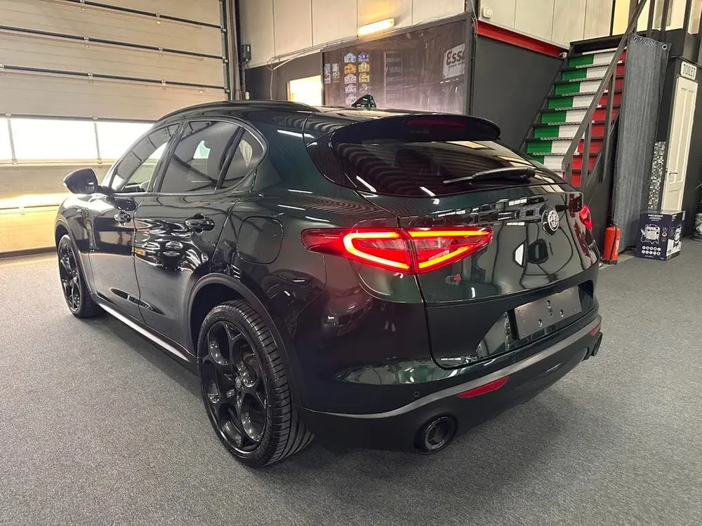 Alfa Romeo Stelvio Stelvio 2.0 T 206KW 280 PK 2021 Q4 Groen Veloce Stoelen uit 2021, foto 6