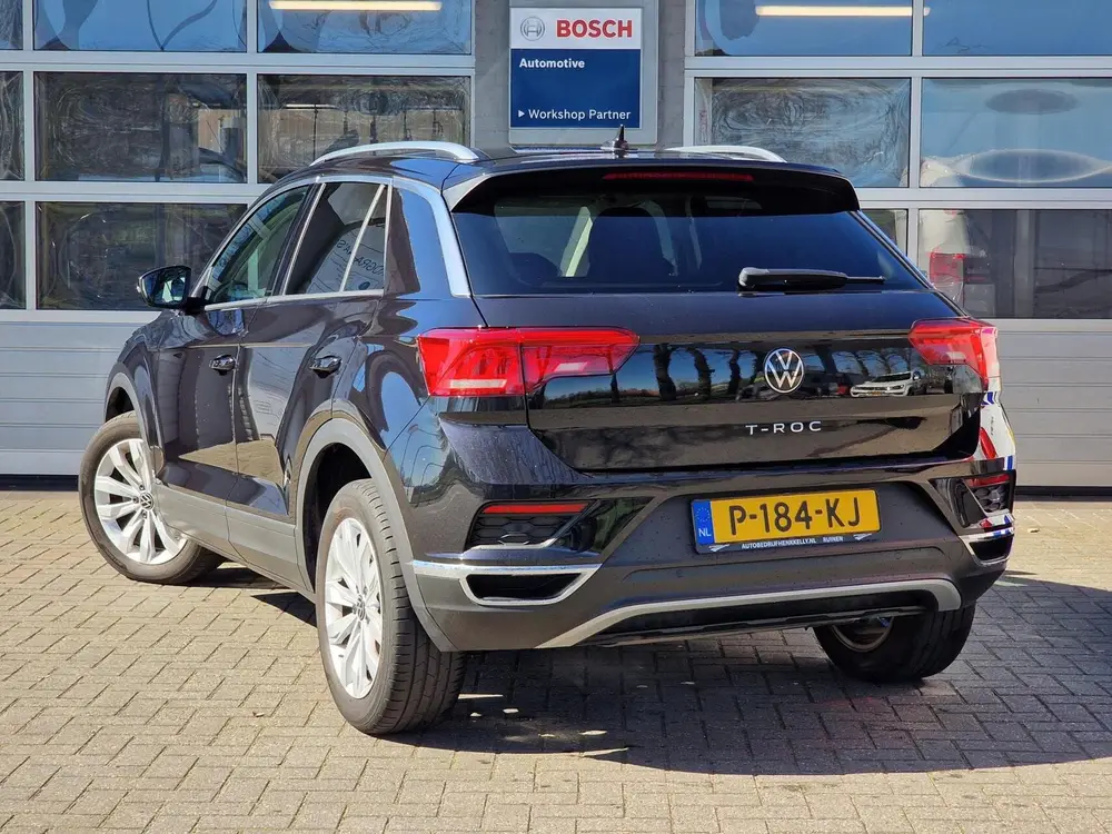 Volkswagen T-Roc 1.5 TSI Style Business|Clima|Camera|PDC|ACC uit 2022, foto 2