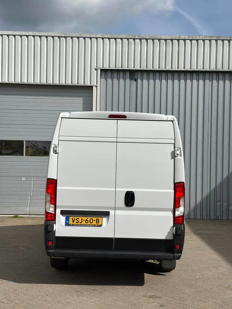 Citroën Jumper CC 35 L4 2.0 Bluehdi 165pk S&S 2022 Wit uit 2022, foto 10