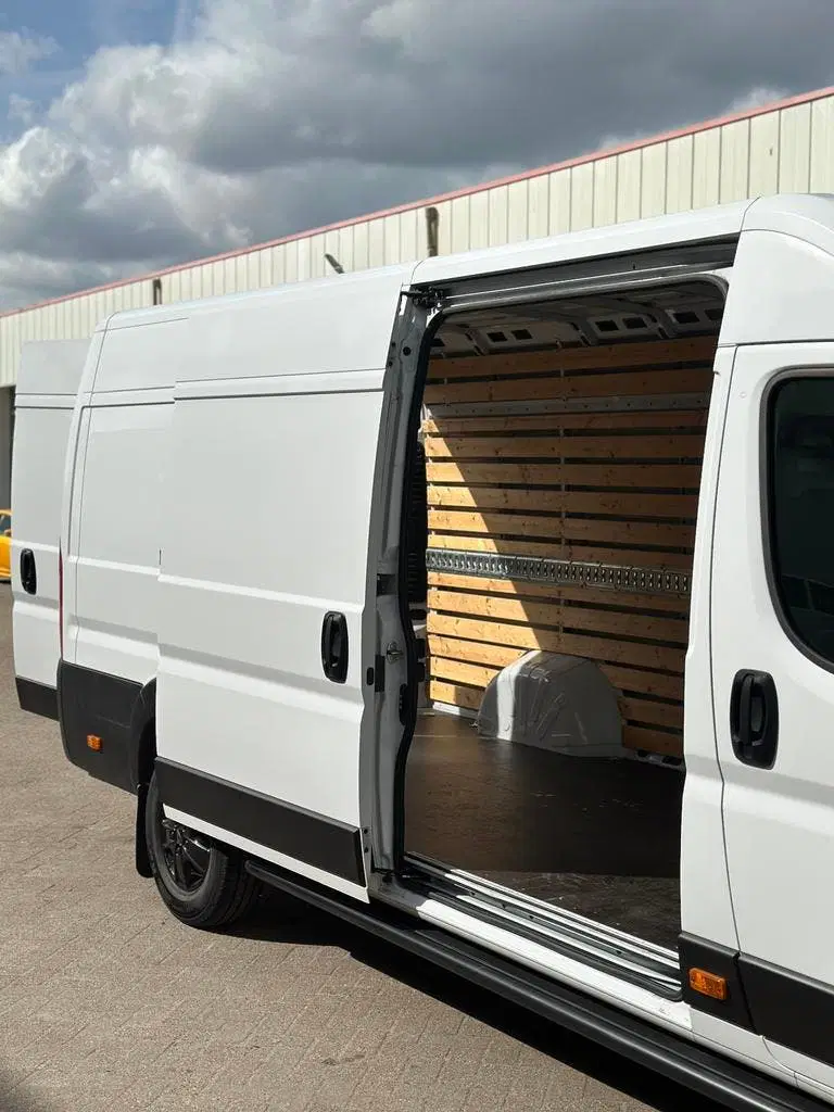 Citroën Jumper CC 35 L4 2.0 Bluehdi 165pk S&S 2022 Wit uit 2022, foto 13