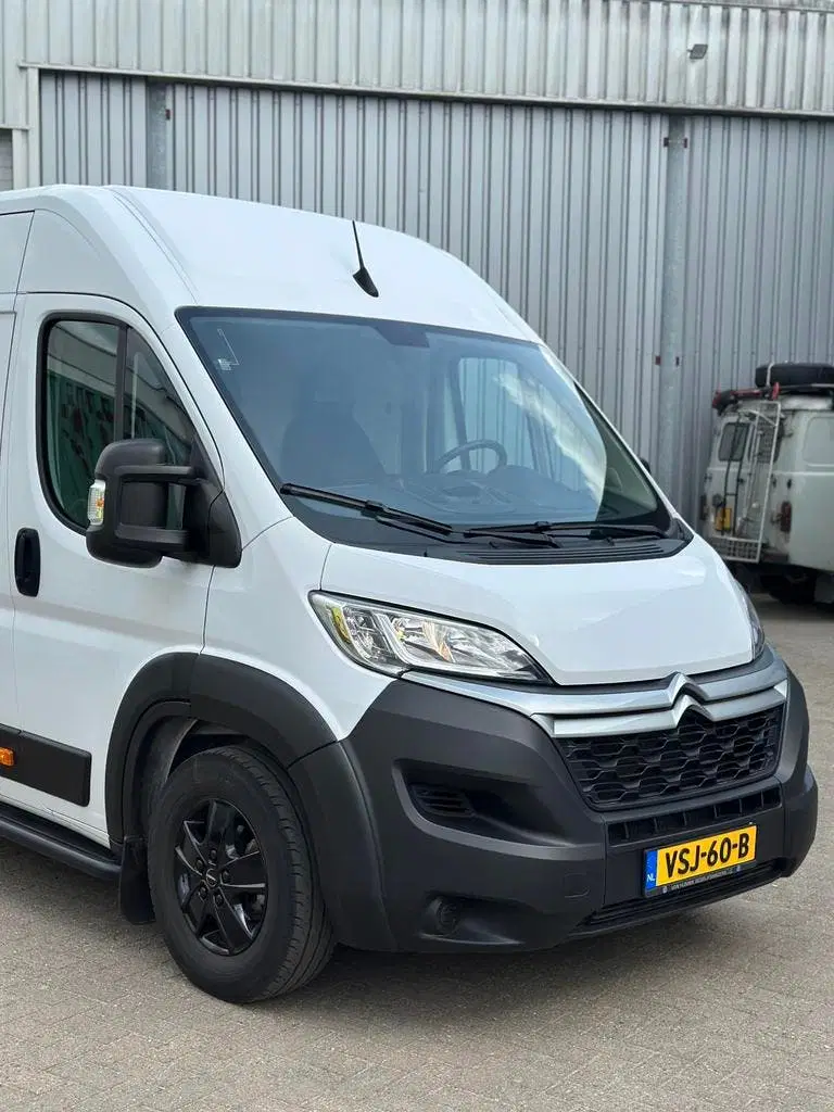 Citroën Jumper CC 35 L4 2.0 Bluehdi 165pk S&S 2022 Wit uit 2022, foto 2