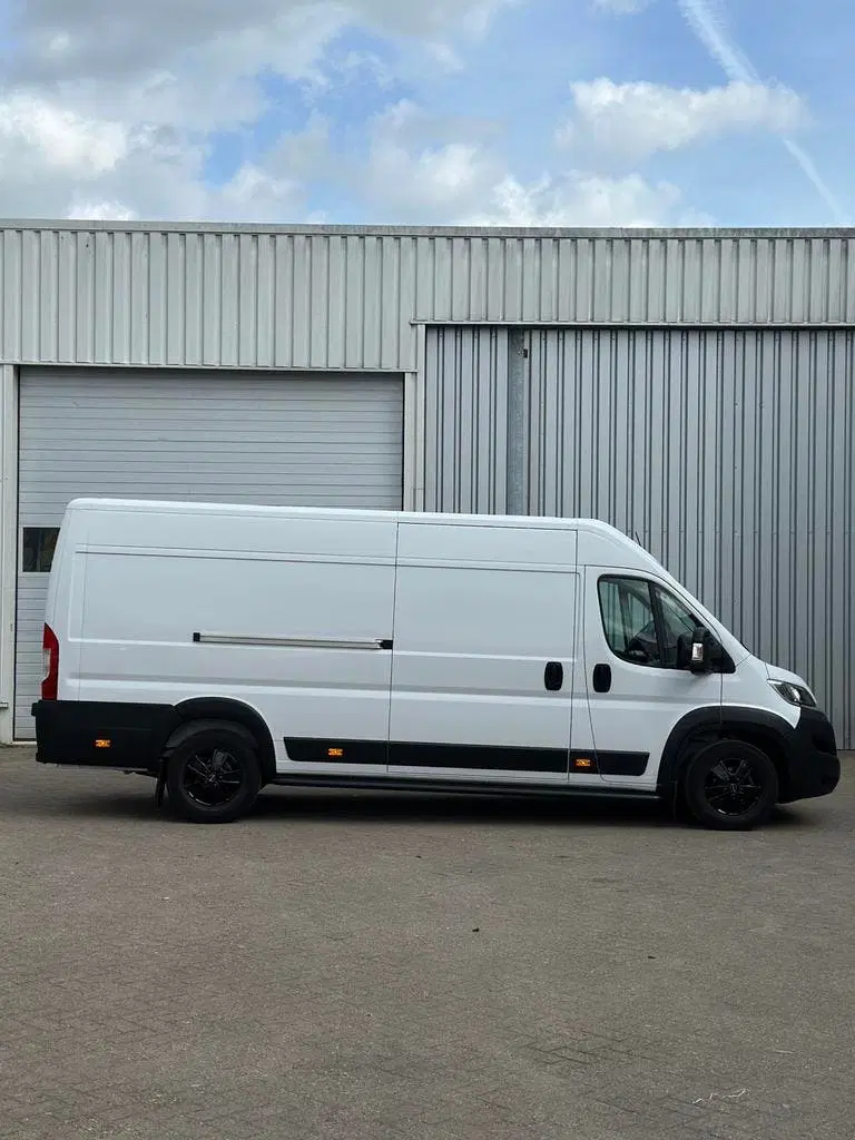 Citroën Jumper CC 35 L4 2.0 Bluehdi 165pk S&S 2022 Wit uit 2022, foto 3