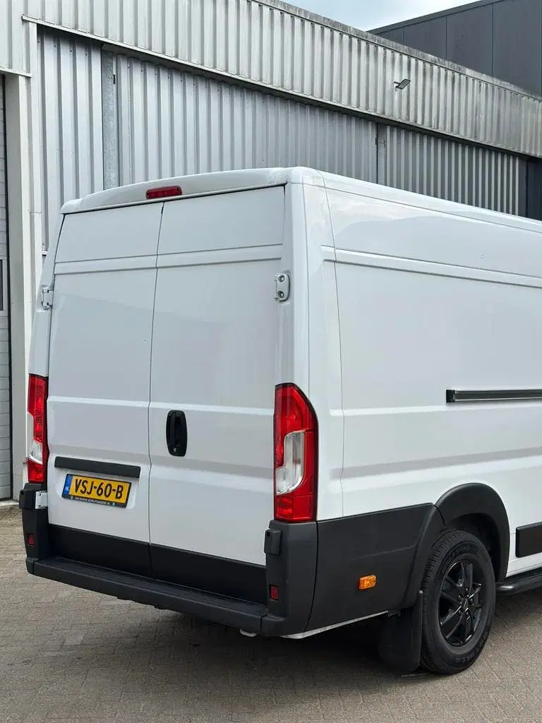Citroën Jumper CC 35 L4 2.0 Bluehdi 165pk S&S 2022 Wit uit 2022, foto 5