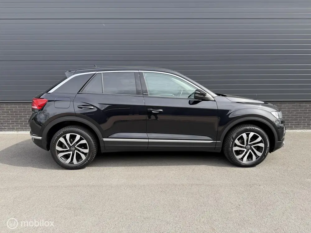Volkswagen T-Roc 1.5 TSI DSG Active CLIMA*CARPLAY*PDC*STOELV uit 2021, foto 11