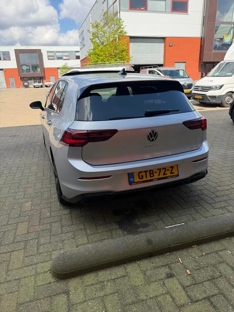Volkswagen Golf R-line 1.5 Etsi 150pk 7-DSG 2024 Grijs uit 2024, foto 3