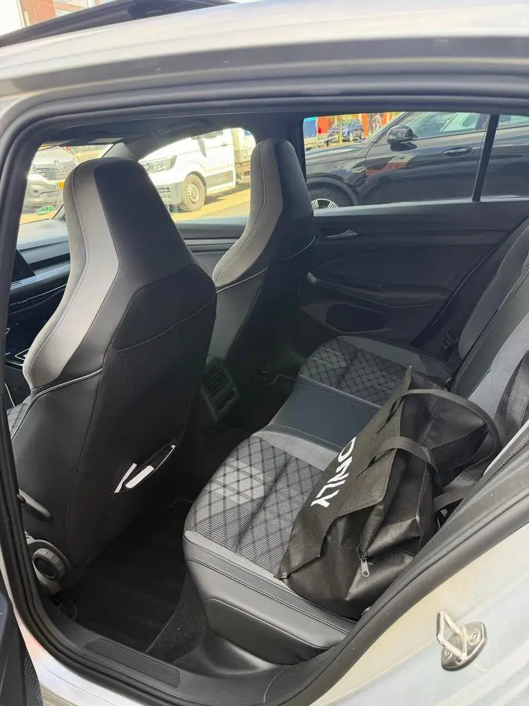 Volkswagen Golf R-line 1.5 Etsi 150pk 7-DSG 2024 Grijs uit 2024, foto 5