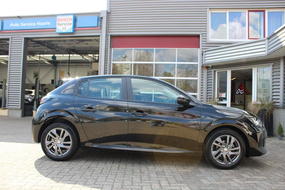 Peugeot 208 1.2 PureTech Active Pack uit 2022, foto 11