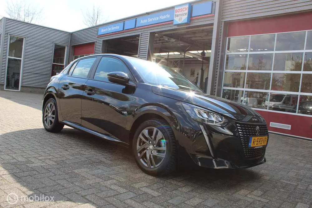 Peugeot 208 1.2 PureTech Active Pack uit 2022, foto 15