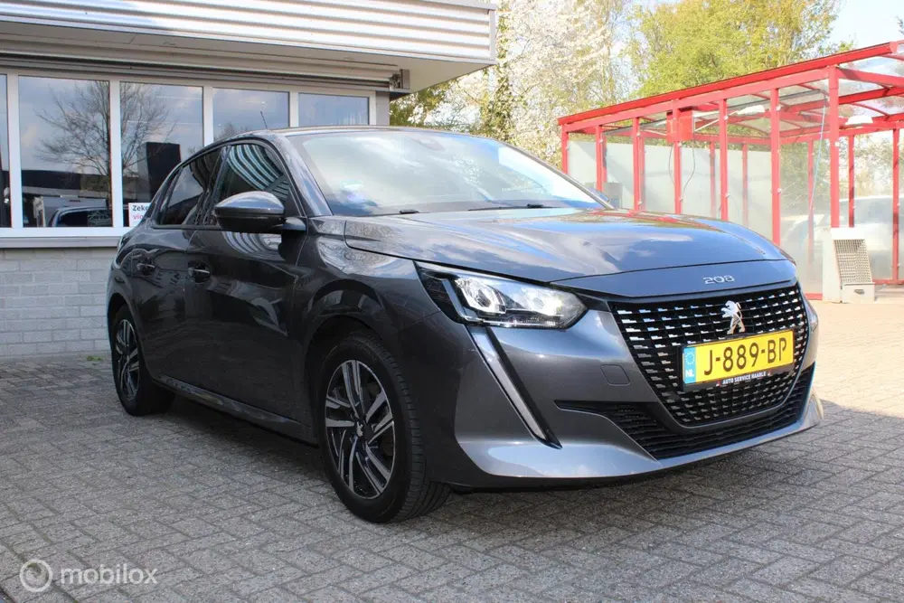 Peugeot 208 1.2 PureTech Blue Lease Allure uit 2020, foto 15