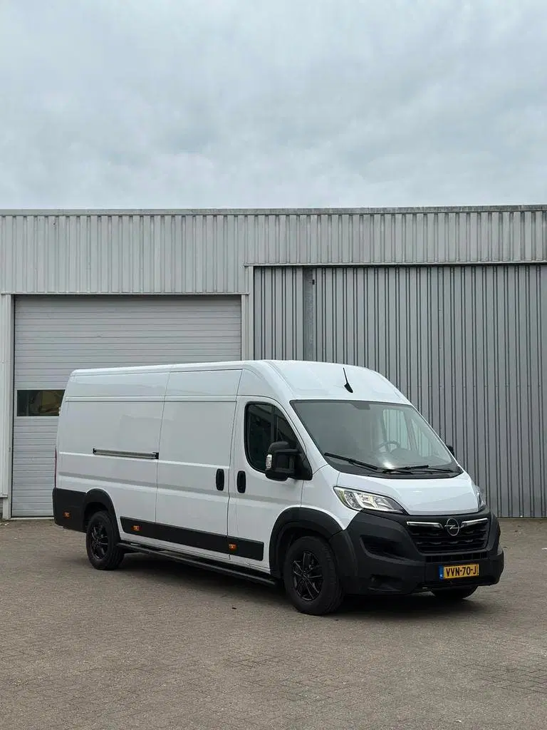 Opel Movano CC 2.2 Diesel 140pk L4 S&S Zwaar 2023 Wit uit 2023