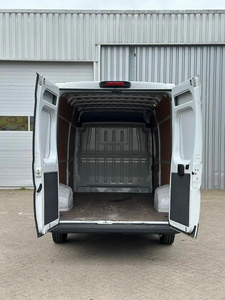 Opel Movano CC 2.2 Diesel 140pk L4 S&S Zwaar 2023 Wit uit 2023, foto 12