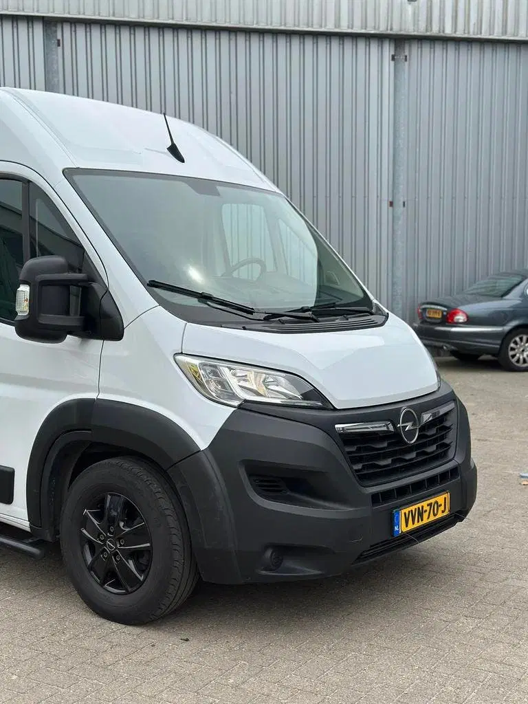 Opel Movano CC 2.2 Diesel 140pk L4 S&S Zwaar 2023 Wit uit 2023, foto 2