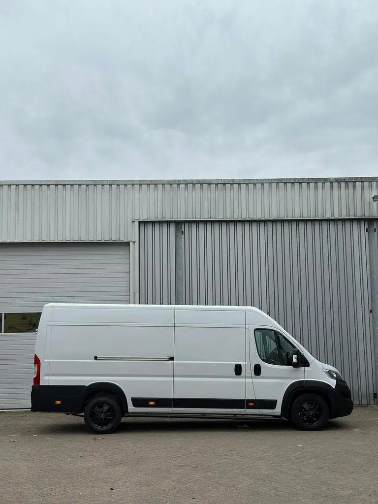 Opel Movano CC 2.2 Diesel 140pk L4 S&S Zwaar 2023 Wit uit 2023, foto 3