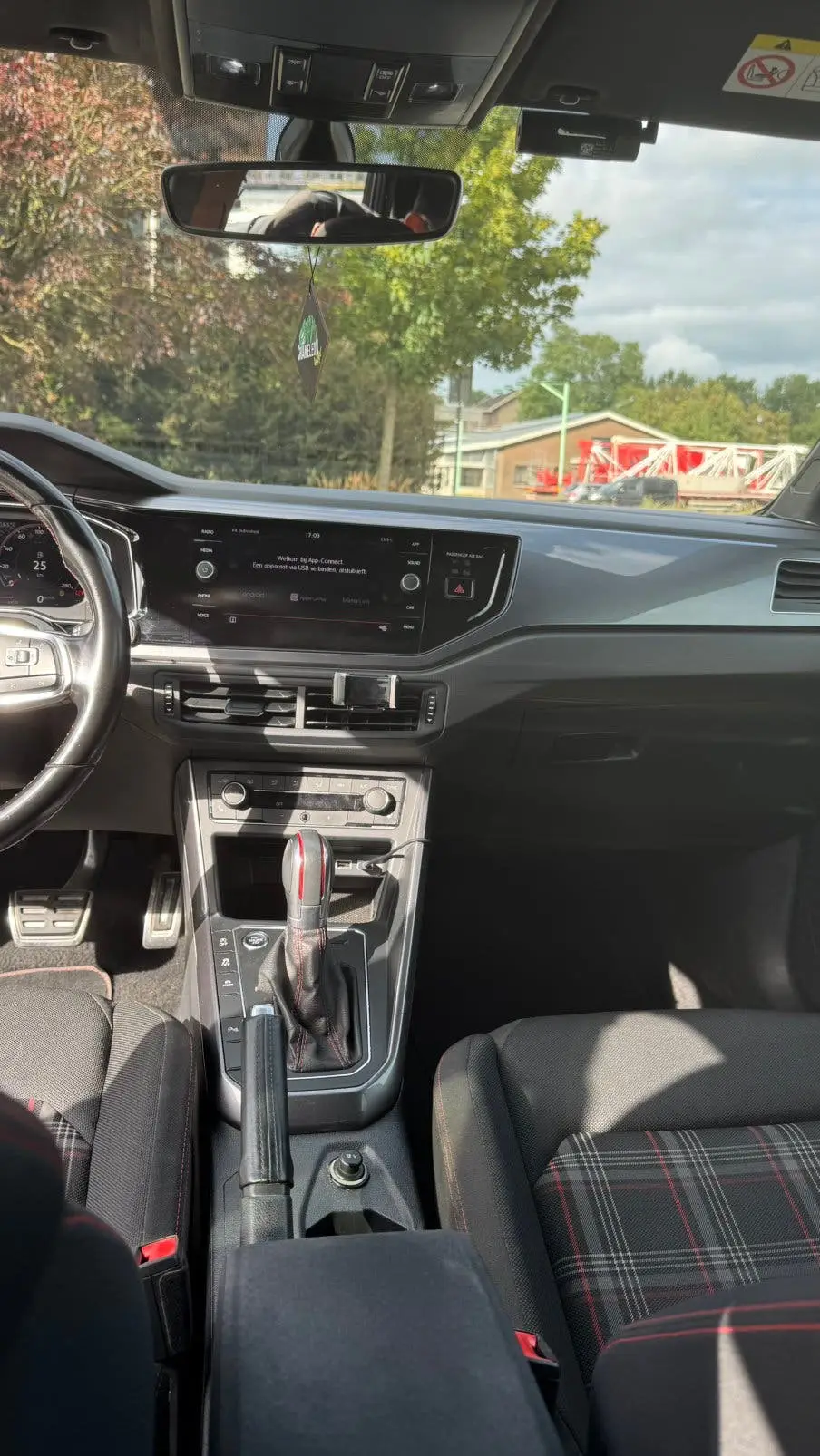 Volkswagen Polo gti 2.0 TSI 200pk 6-DSG 2019 Zwart uit 2019, foto 10