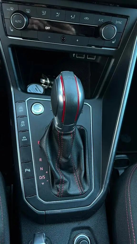Volkswagen Polo gti 2.0 TSI 200pk 6-DSG 2019 Zwart uit 2019, foto 11
