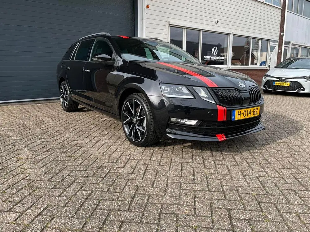 Skoda Octavia Octavia 1.5 TSI Greentech Sport Business uit 2020