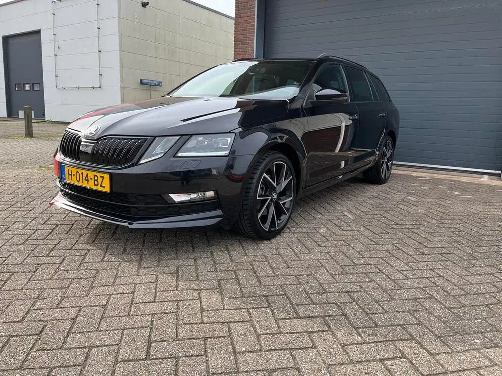 Skoda Octavia Octavia 1.5 TSI Greentech Sport Business uit 2020, foto 3