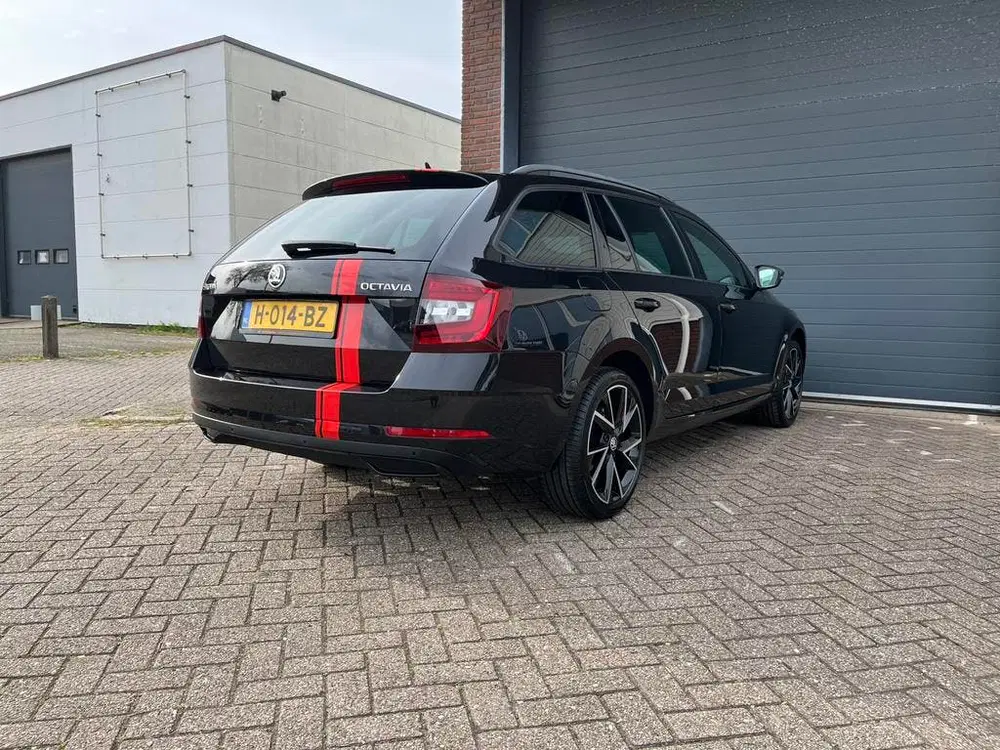 Skoda Octavia Octavia 1.5 TSI Greentech Sport Business uit 2020, foto 6