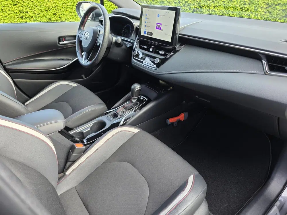 Toyota Corolla 1.8 Hybrid 140 Hybrid GR-Sport uit 2023, foto 7