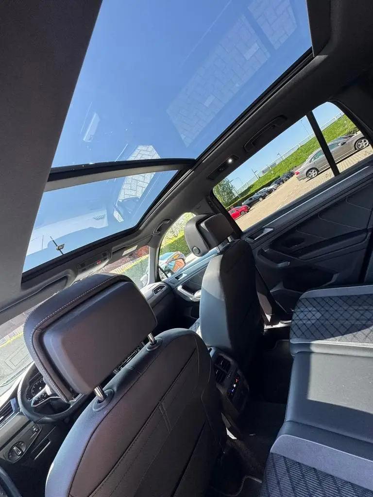 Volkswagen Tiguan 2.0 TSI 4Motion DSG R-Line uit 2023, foto 19