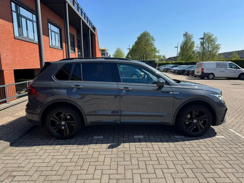 Volkswagen Tiguan 2.0 TSI 4Motion DSG R-Line uit 2023, foto 4