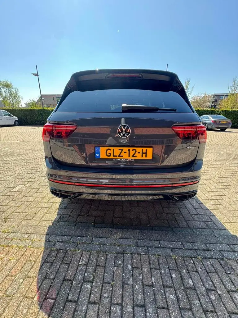 Volkswagen Tiguan 2.0 TSI 4Motion DSG R-Line uit 2023, foto 9