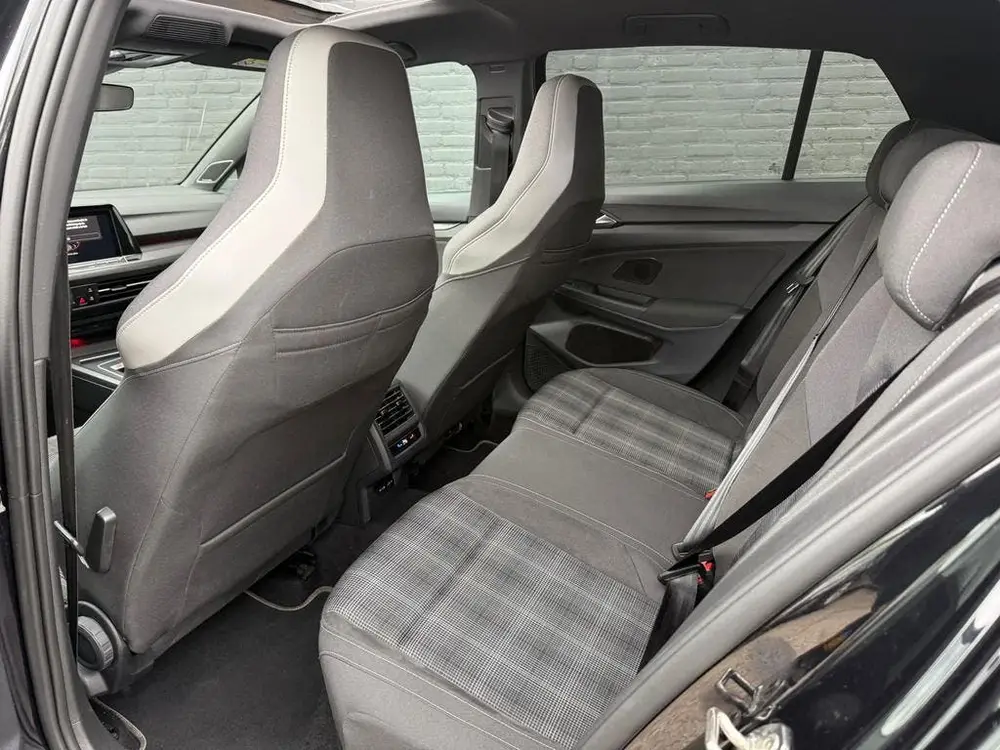 Volkswagen Golf 2.0D 147KW Dsg7 2021 Zwart uit 2021, foto 15