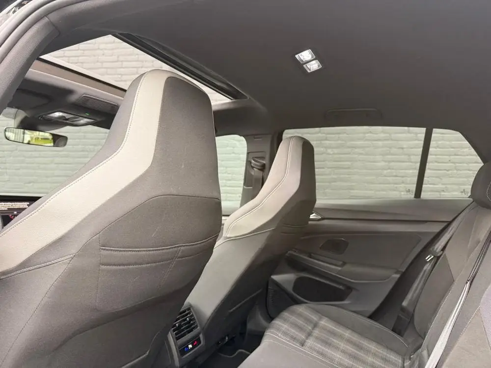 Volkswagen Golf 2.0D 147KW Dsg7 2021 Zwart uit 2021, foto 16