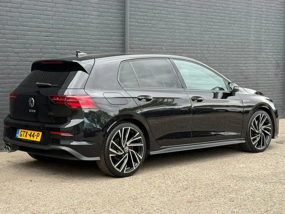 Volkswagen Golf 2.0D 147KW Dsg7 2021 Zwart uit 2021, foto 5