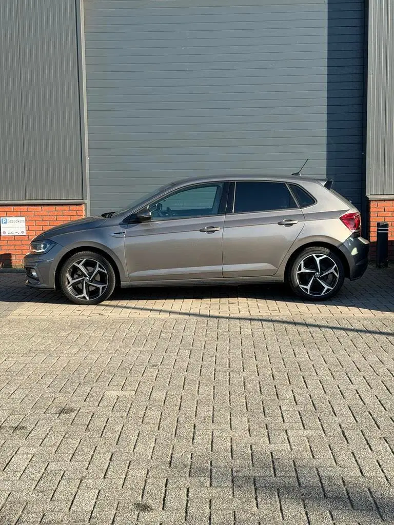 Volkswagen Polo 1.6 TDI 95pk 7-DSG 2021 R-line uit 2021, foto 4