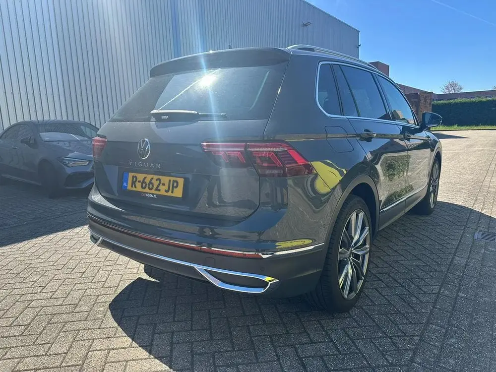 Volkswagen Tiguan 1.5 TSI ACT 150pk DSG 2020 Grijs uit 2020, foto 12