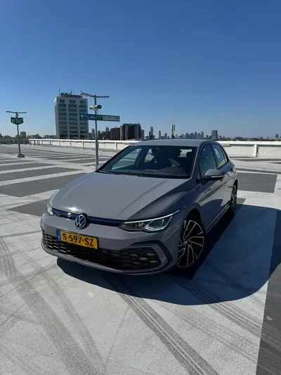 Volkswagen Golf 1.4 Ehybrid 245pk DSG 2021 Grijs uit 2021